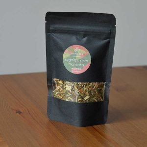 Ahora, con la menta el regaliz vuelve a sus raíces: como un té dulce.
