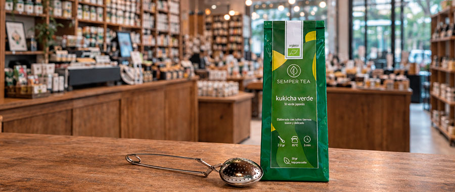 Kukicha bio | Thé vert japonais doux et léger Kukicha bio Semper Tea, thé vert japonais élaboré principalement à partir de tiges